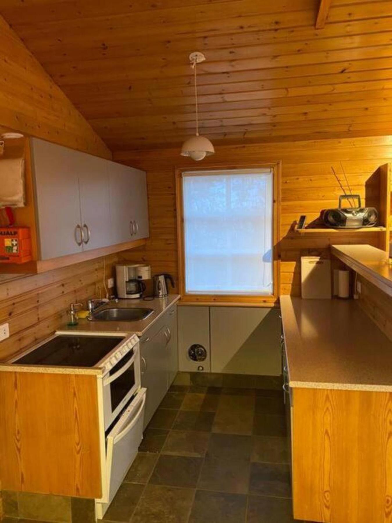 Cozy 2 Bedroom Cottage With Hot Tub Akureyri Kültér fotó